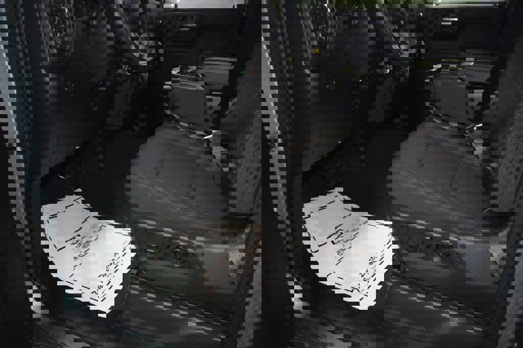 New 2026 Chevrolet Silverado 1500 Custom w/ Rally Edition image 40