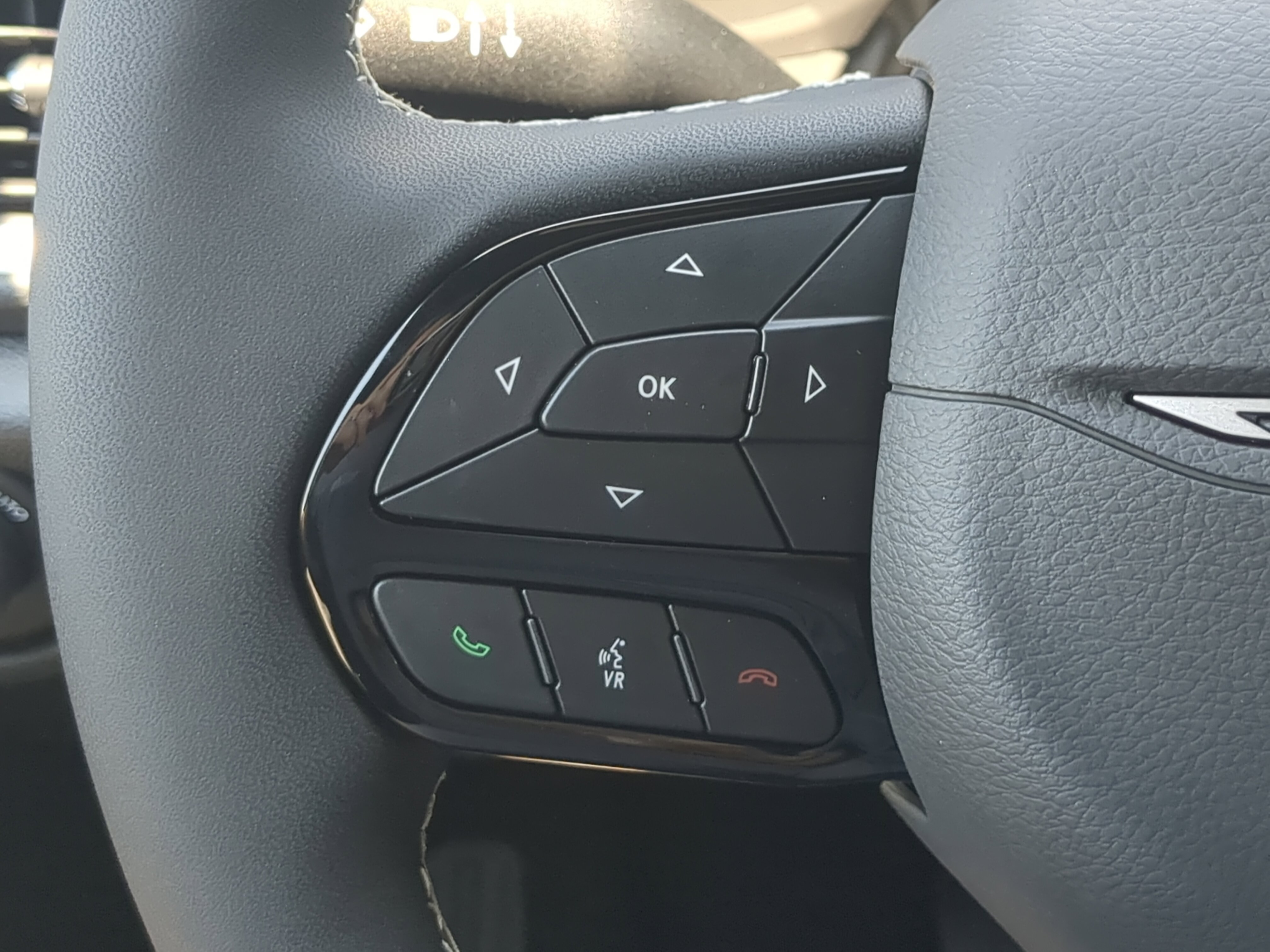 New 2027 Chrysler Pacifica Limited FWD image 24