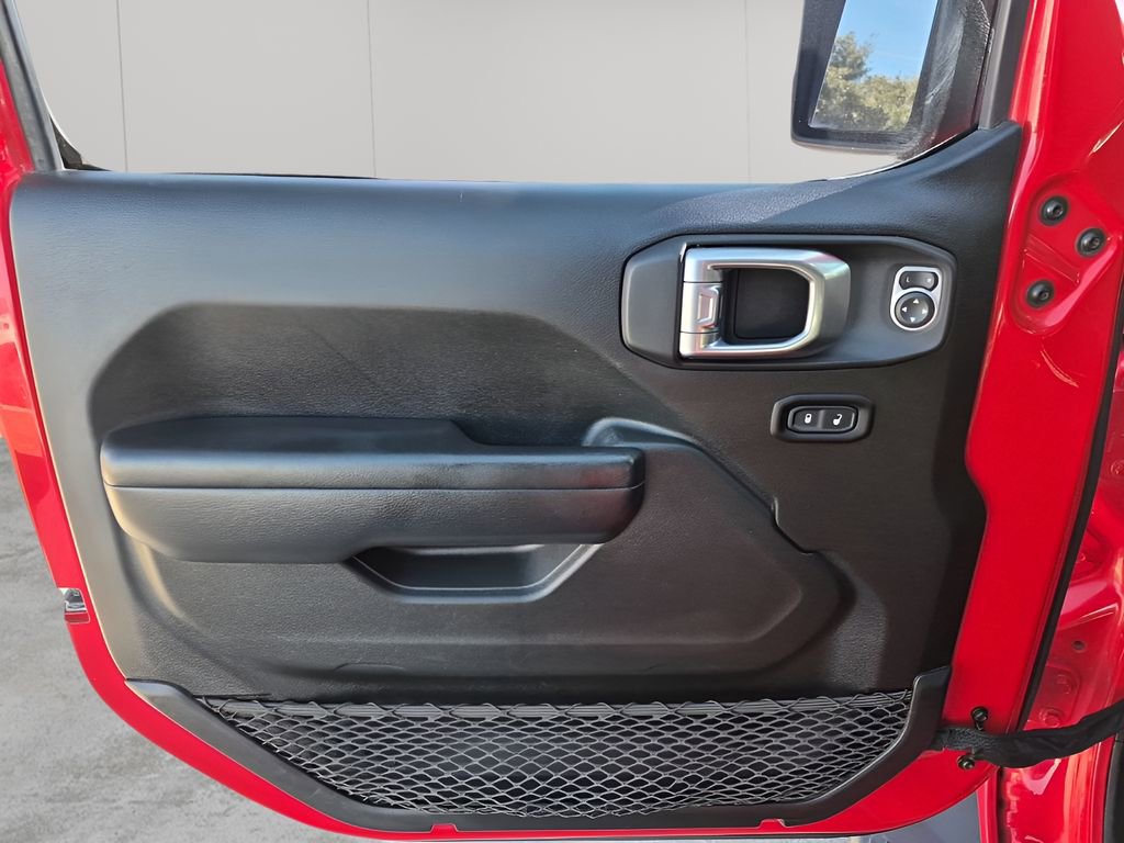 Used 2021 Jeep Gladiator Willys image 26