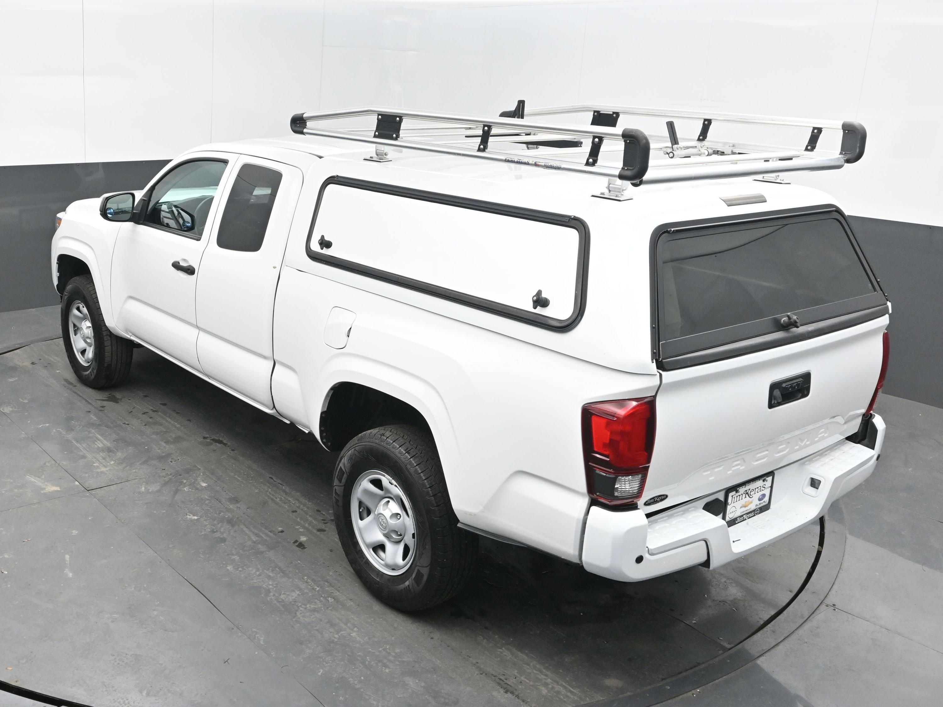 Used 2022 Toyota Tacoma SR image 34