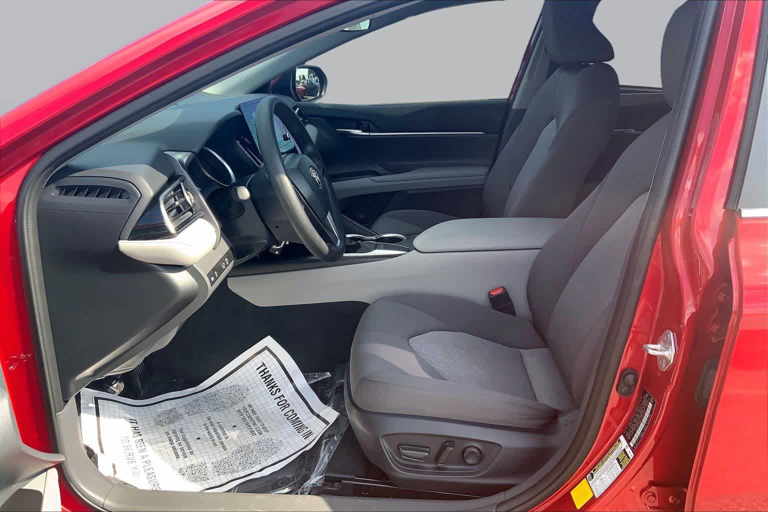 Used 2023 Toyota Camry LE FWD image 8
