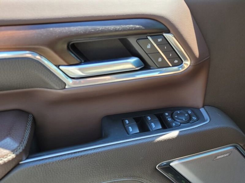 Used 2024 GMC Sierra 2500 Denali w/ Denali Reserve Package image 28