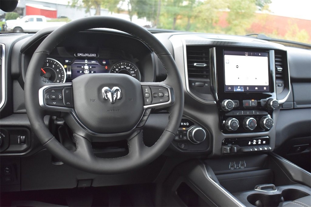 New 2026 RAM 1500 4x4 Crew Cab image 24