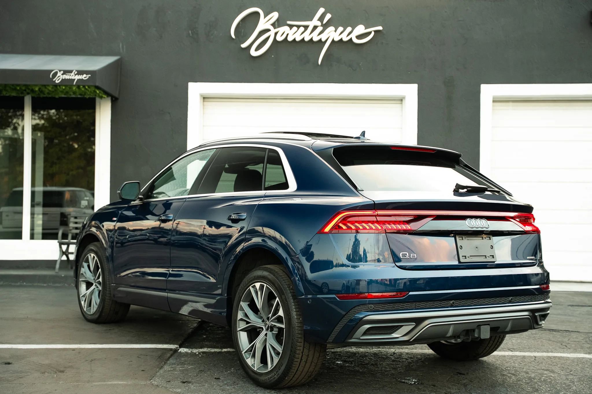 Used 2022 Audi Q8 Premium Plus AWD/4WD image 5
