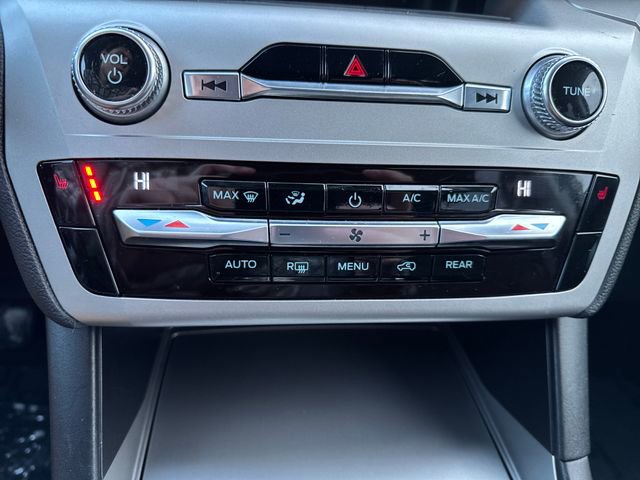 Used 2021 Ford Explorer XLT image 21