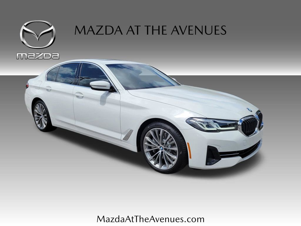 Used 2022 BMW 530i w/ Convenience Package image 3