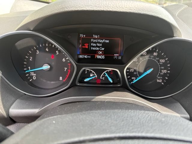 Used 2019 Ford Escape SE FWD image 25