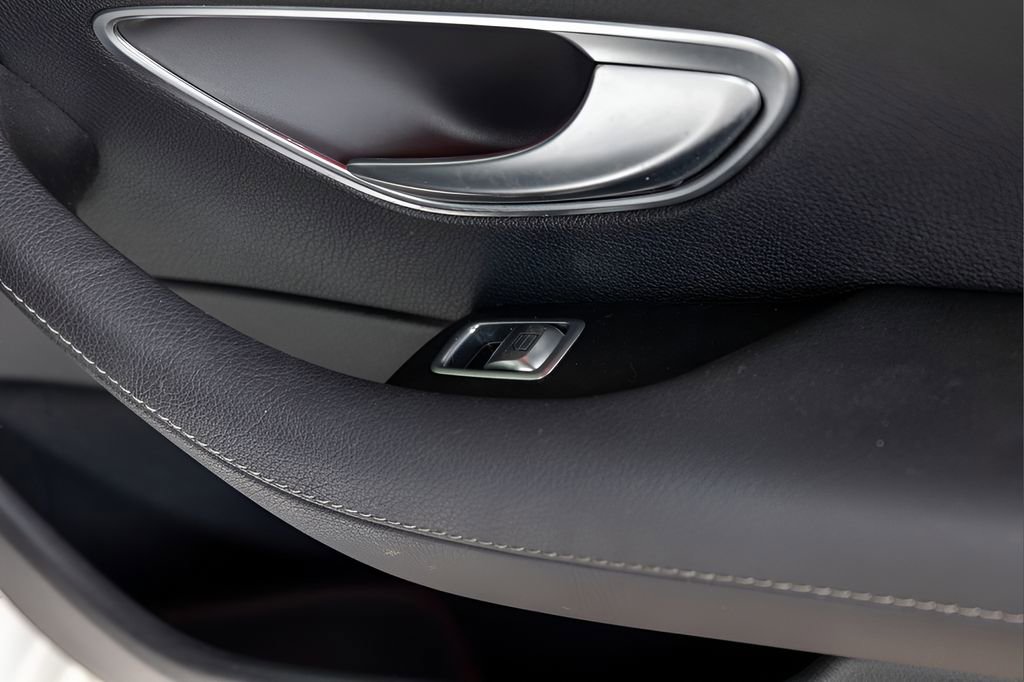 Used 2020 Mercedes-Benz E 350 Sedan image 66