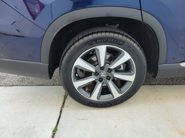 Used 2023 Honda Pilot Touring image 11