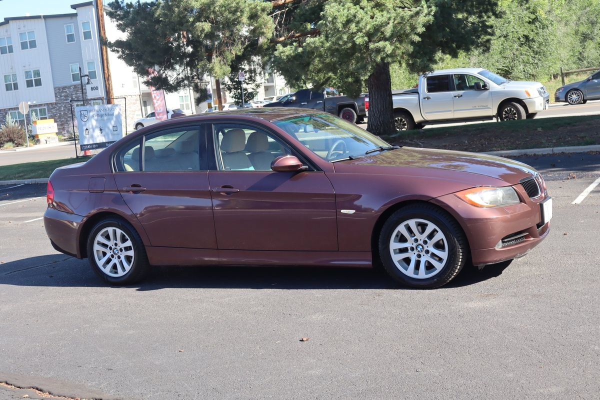 Used 2006 BMW 325xi Sedan AWD/4WD image 2