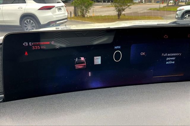 Used 2025 Lincoln Navigator Reserve w/ Jet Appearance Package image 12