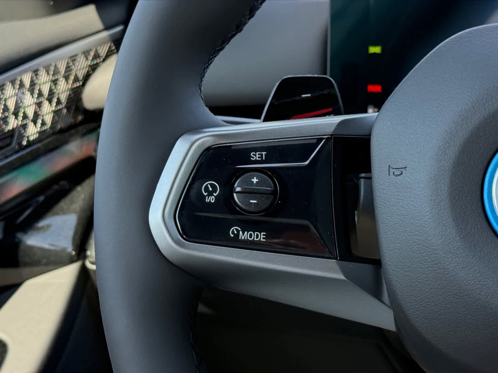 New 2026 BMW 550e xDrive AWD/4WD image 23