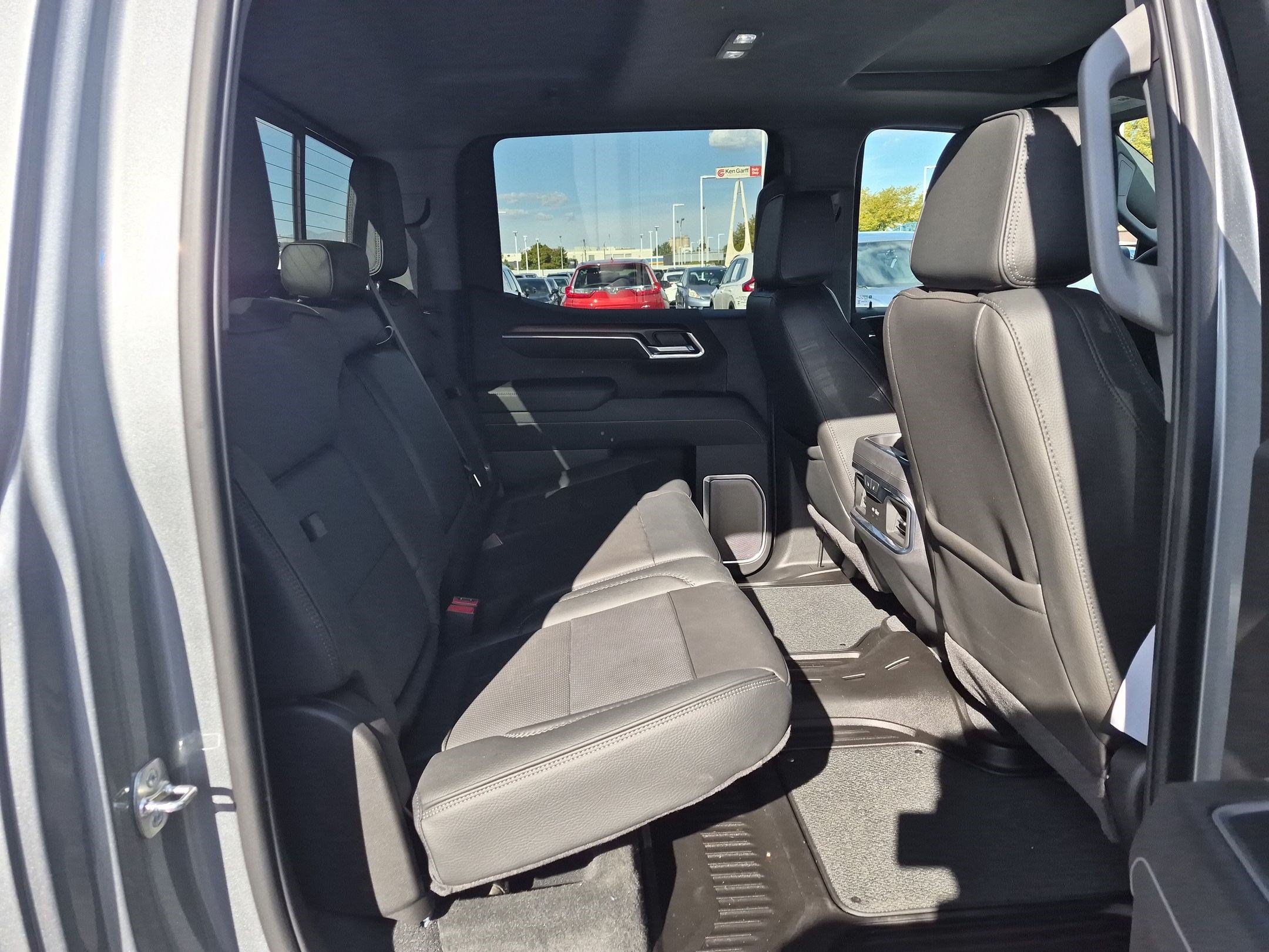 Used 2026 GMC Sierra 1500 Denali w/ Denali Reserve Package AWD/4WD image 31