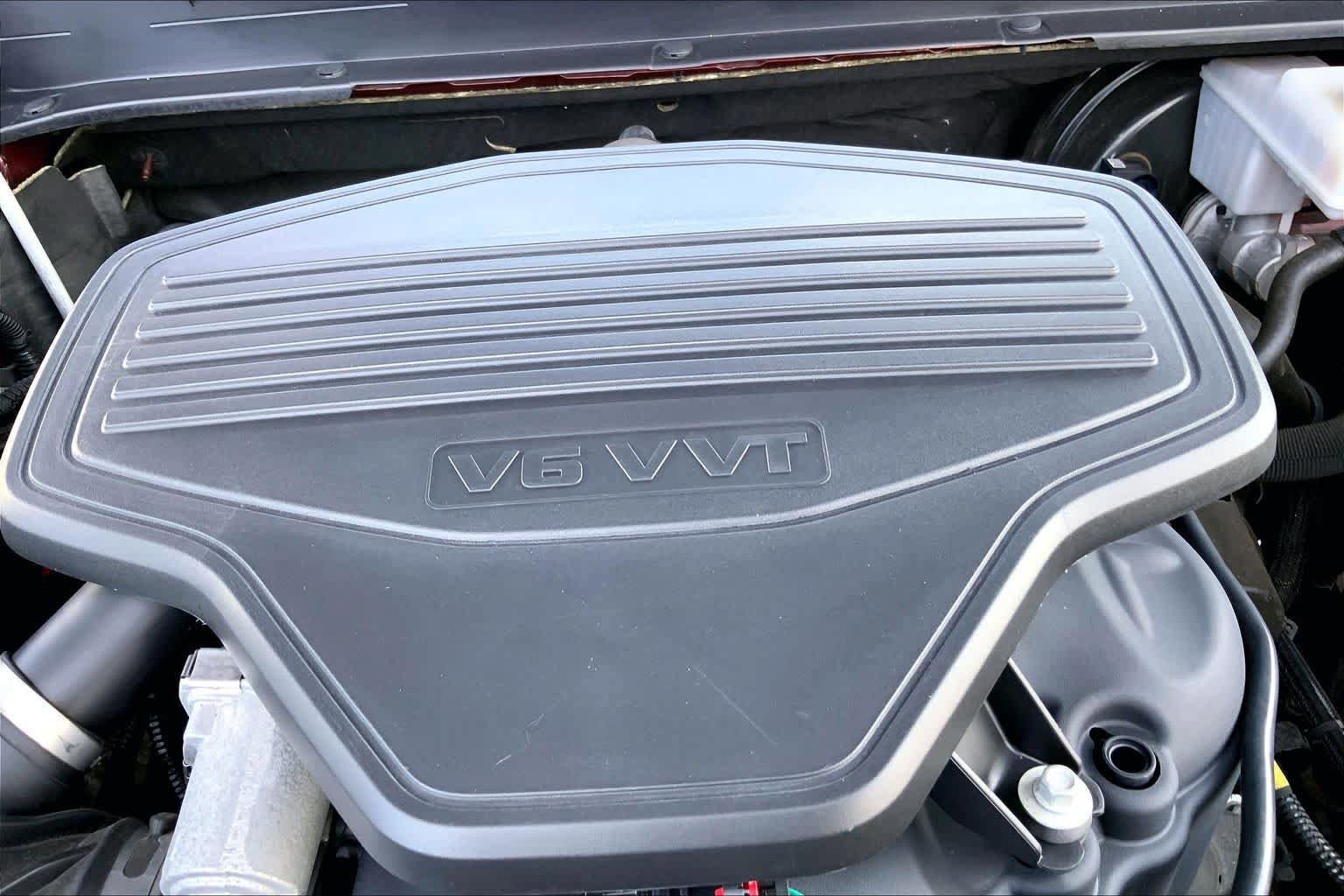 Used 2020 GMC Acadia Denali AWD/4WD image 30