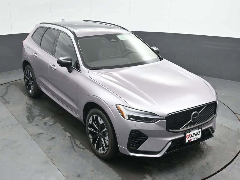 New 2026 Volvo XC60 T8 Plus w/ Climate Package AWD/4WD image 29
