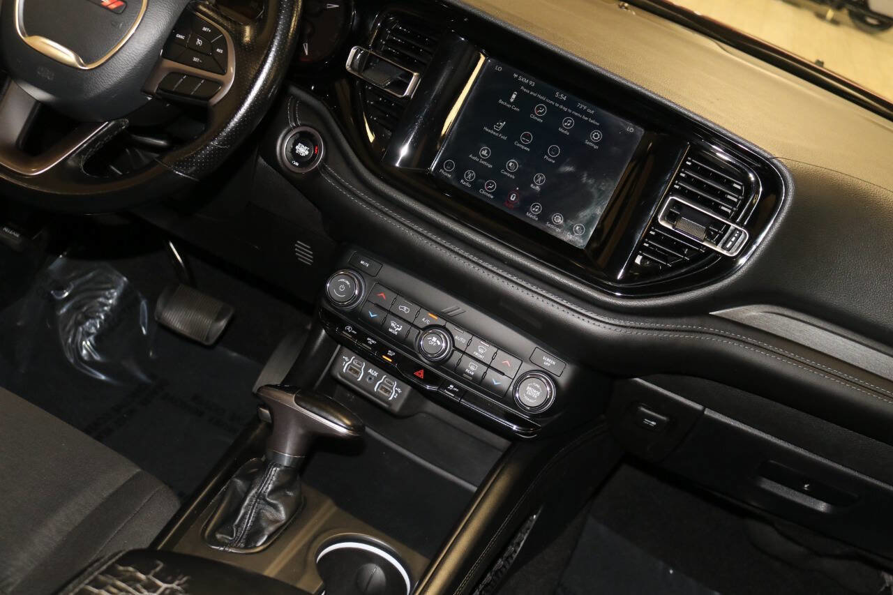 Used 2021 Dodge Durango SXT w/ 3rd Row Seating Group image 24