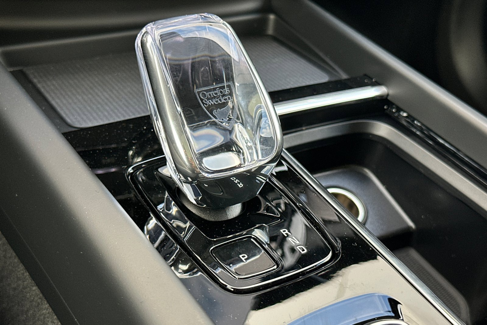 New 2026 Volvo XC60 T8 Ultra w/ Protection Package Premier image 25