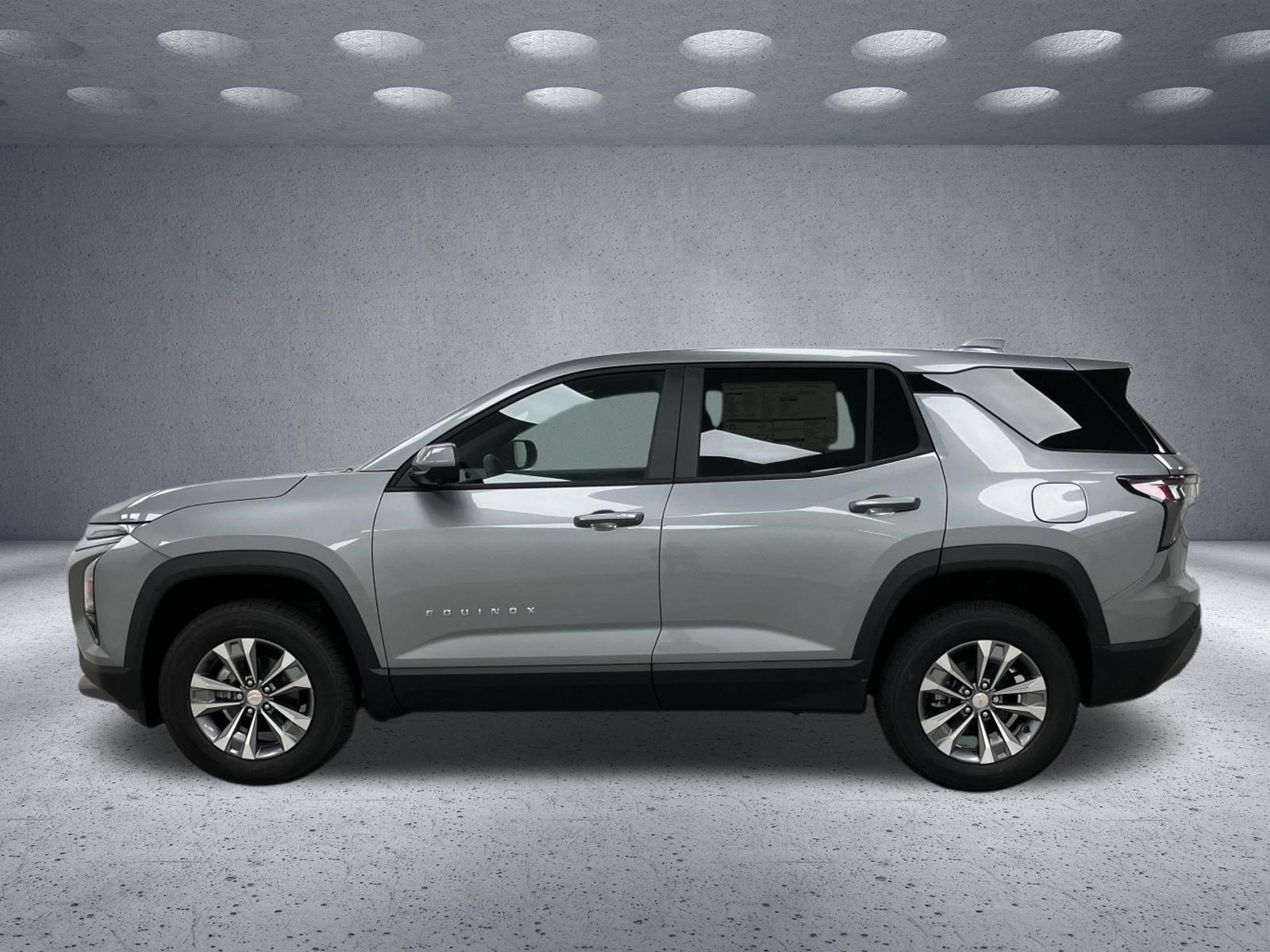 New 2027 Chevrolet Equinox LT w/ Safety and Technology Package FWD image 2