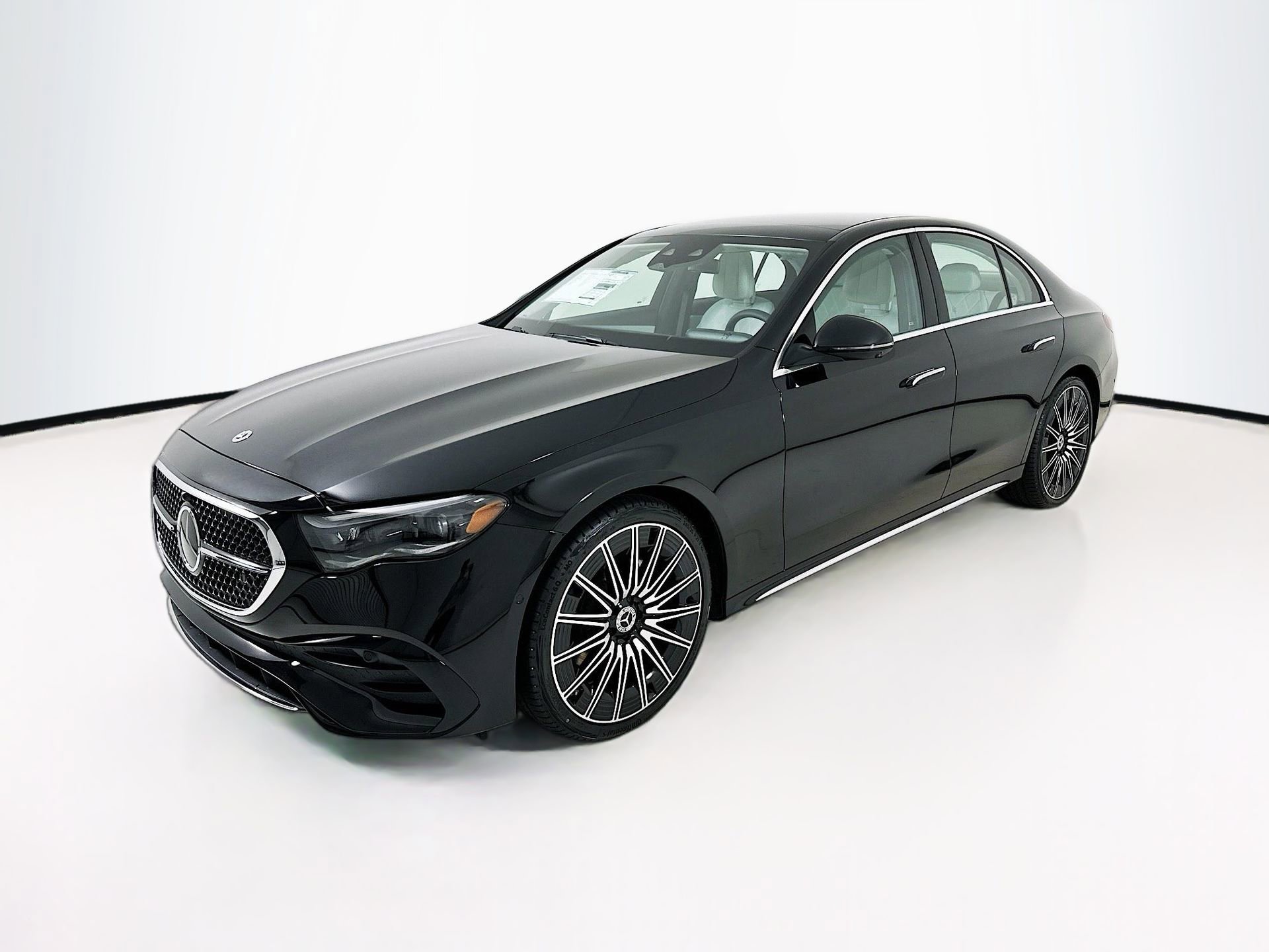 New 2026 Mercedes-Benz E 350 4MATIC Sedan image 3