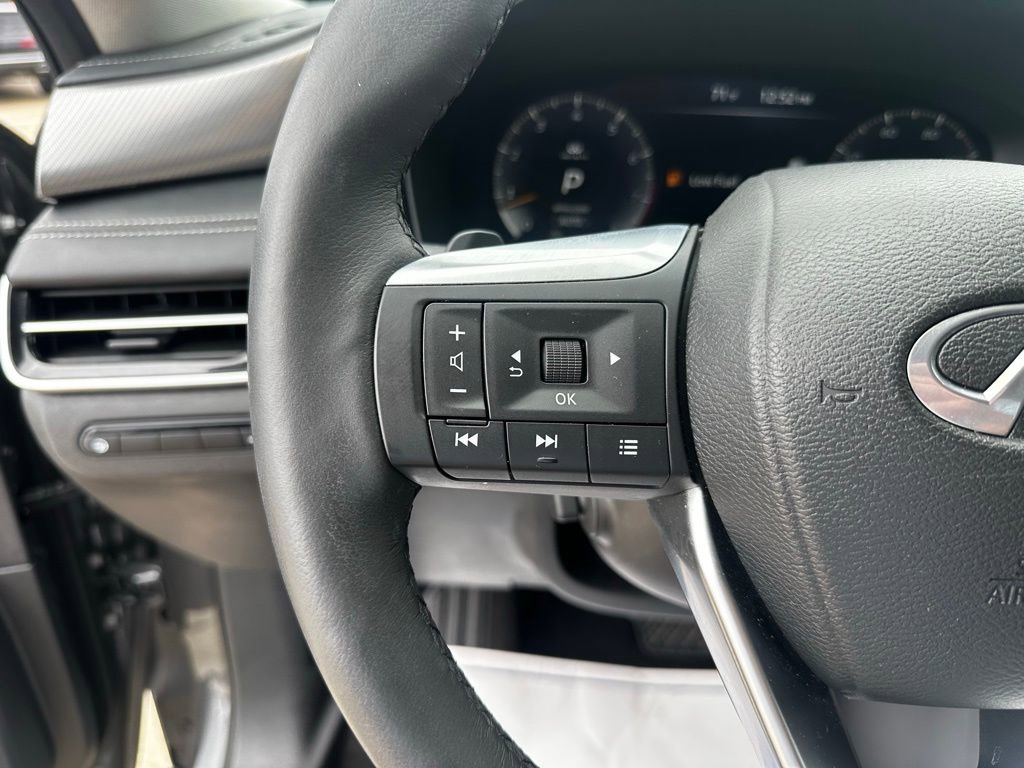 Used 2023 INFINITI QX60 Luxe w/ Cargo Package image 16