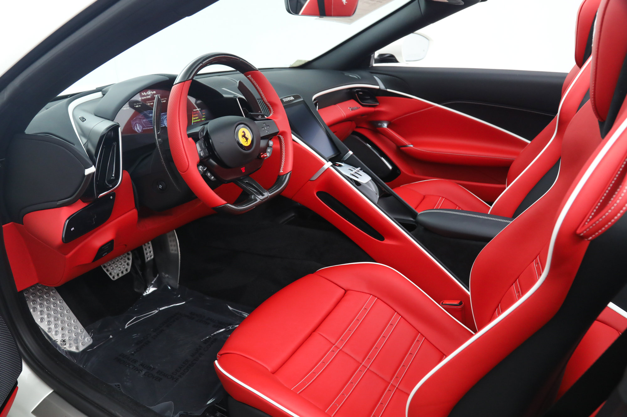 Certified 2025 Ferrari Roma Spider RWD image 2
