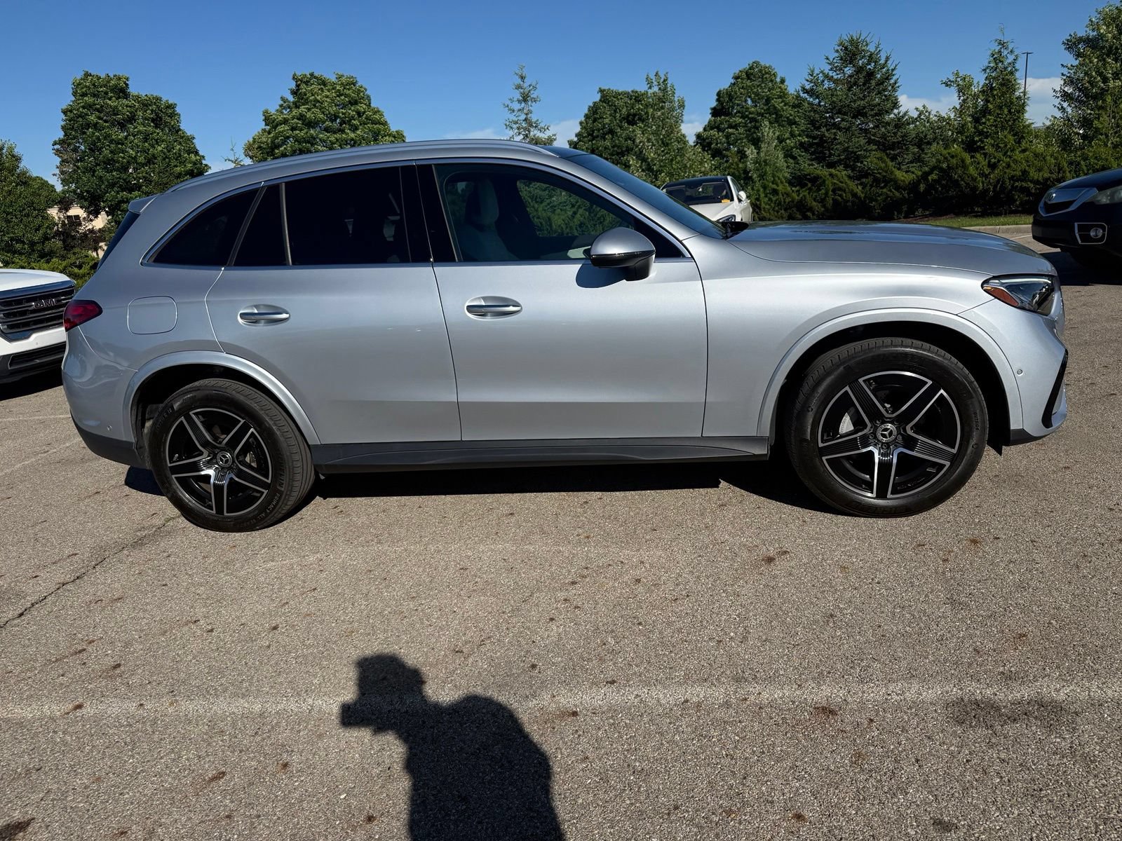 Used 2024 Mercedes-Benz GLC 300 4MATIC image 4