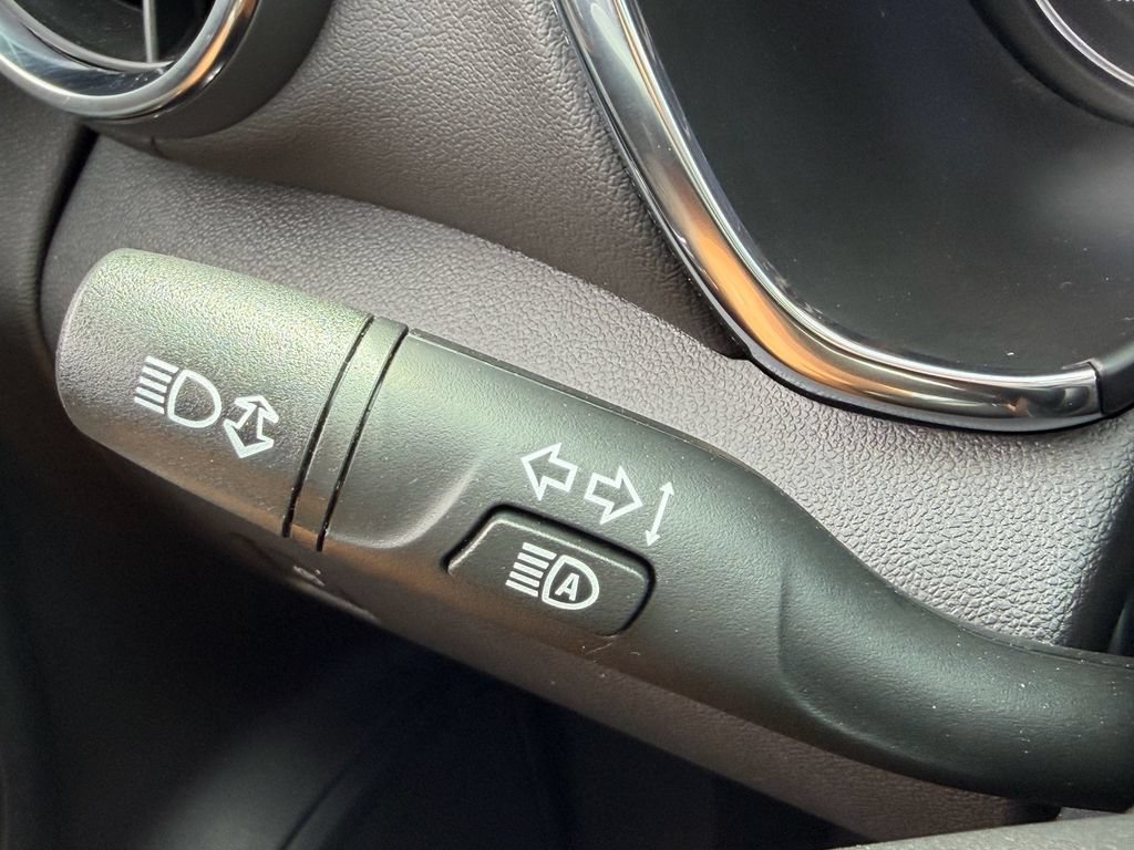 Certified 2023 Chevrolet Blazer LT w/ Convenience Package FWD image 34