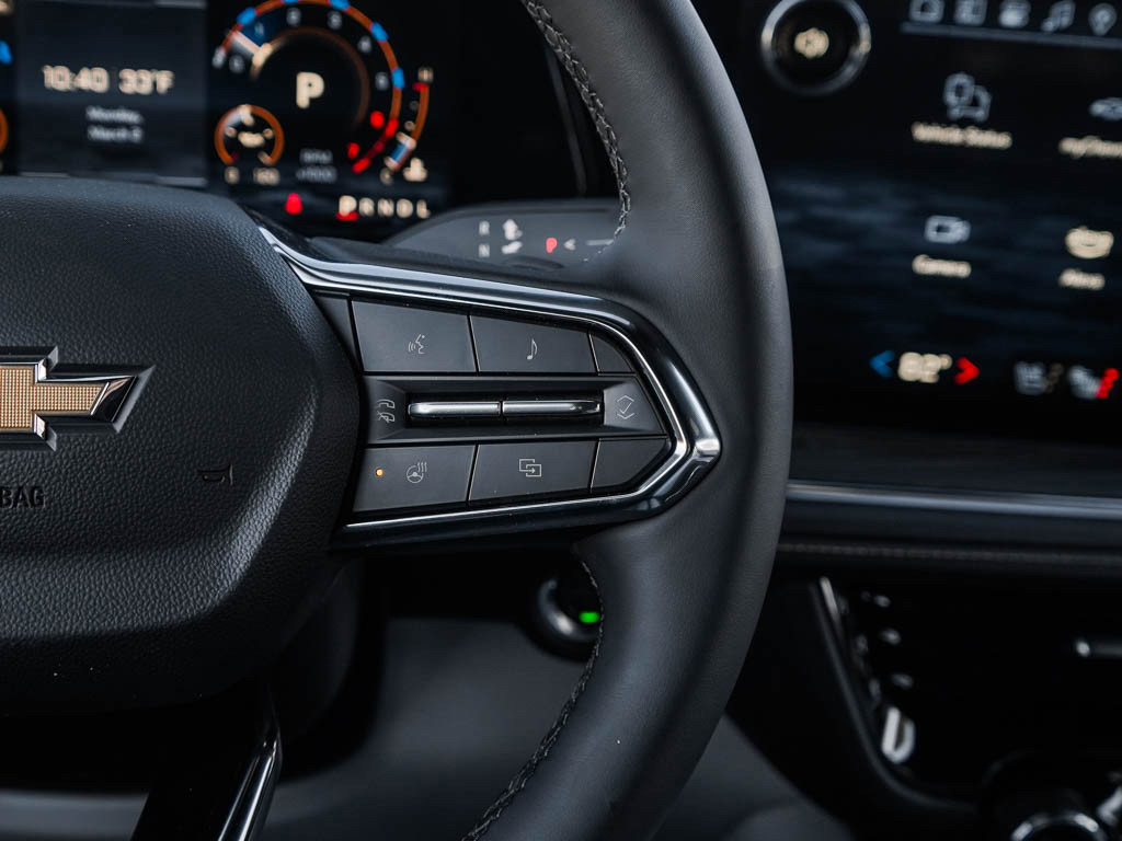 New 2025 Chevrolet Suburban Premier image 24