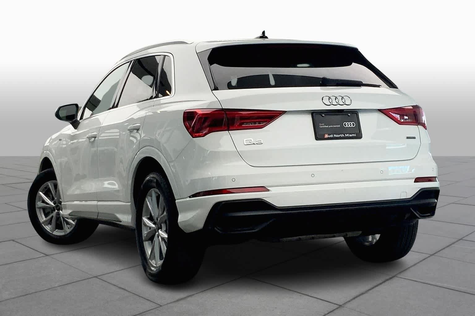 Used 2021 Audi Q3 2.0T Premium w/ Convenience Package AWD/4WD image 12