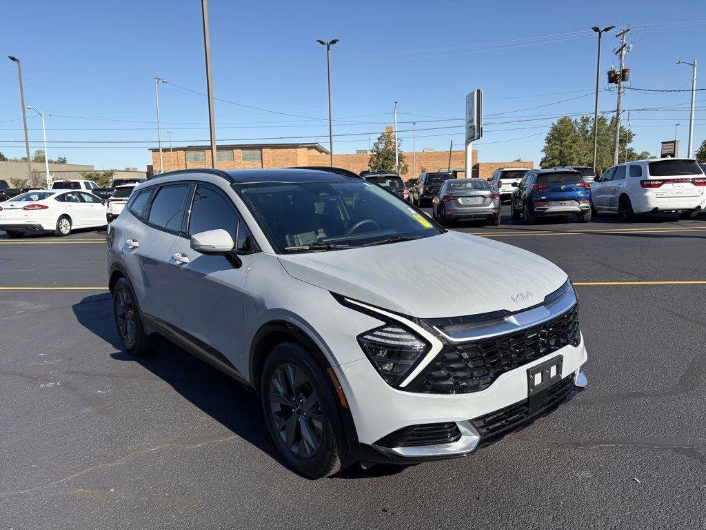 Used 2024 Kia Sportage SX image 2