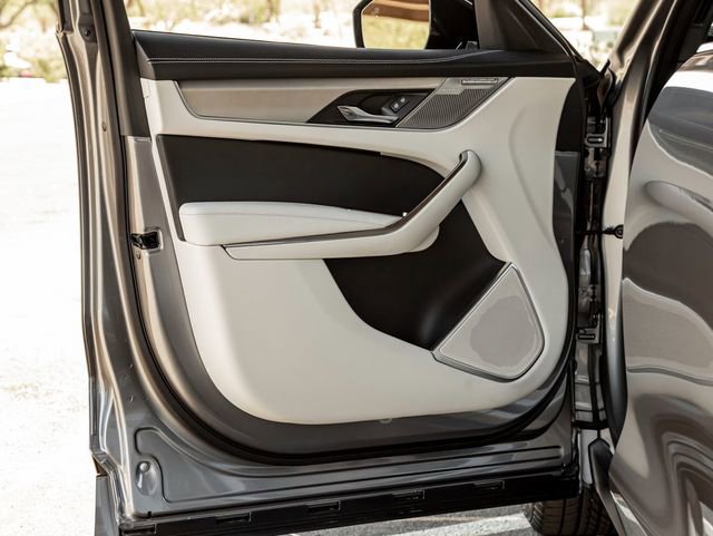 New 2026 Jaguar F-PACE R-Dynamic S image 12