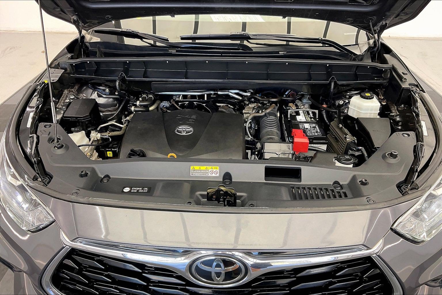 Used 2022 Toyota Highlander Platinum FWD image 9