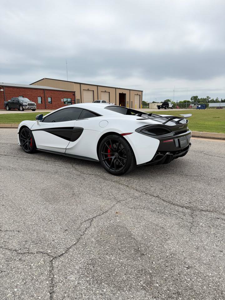 Used 2017 McLaren 570S Coupe RWD image 2