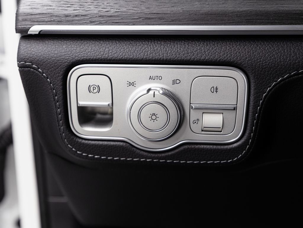 Certified 2025 Mercedes-Benz GLE 53 AMG 4MATIC Coupe image 10