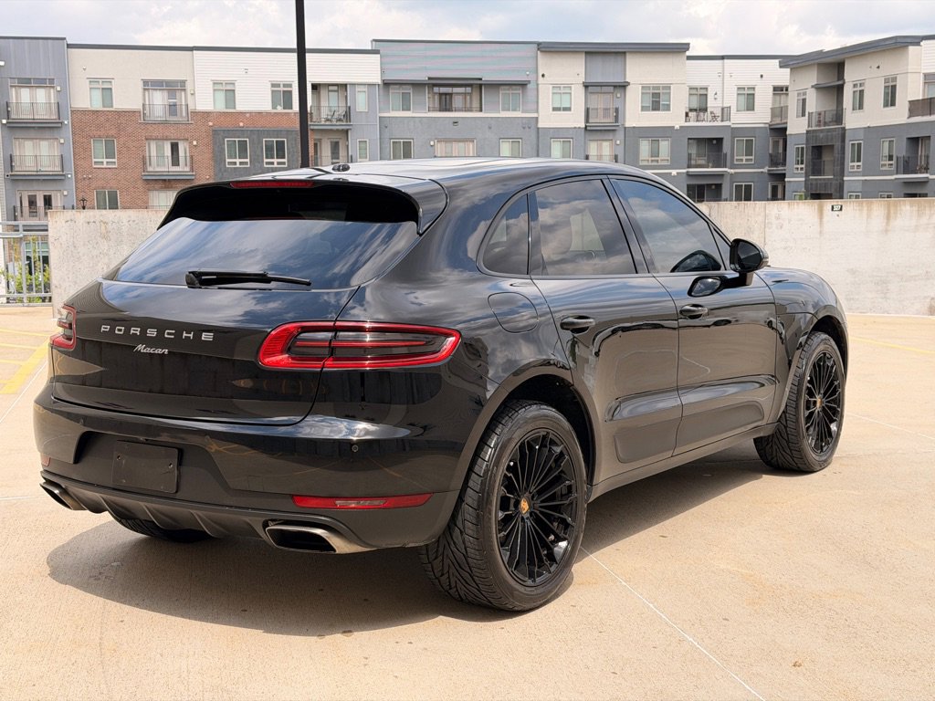 Used 2018 Porsche Macan AWD/4WD image 7