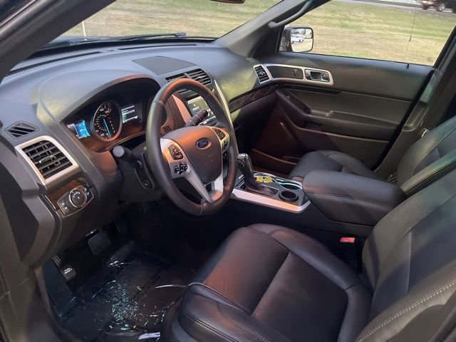 Used 2015 Ford Explorer Limited image 32