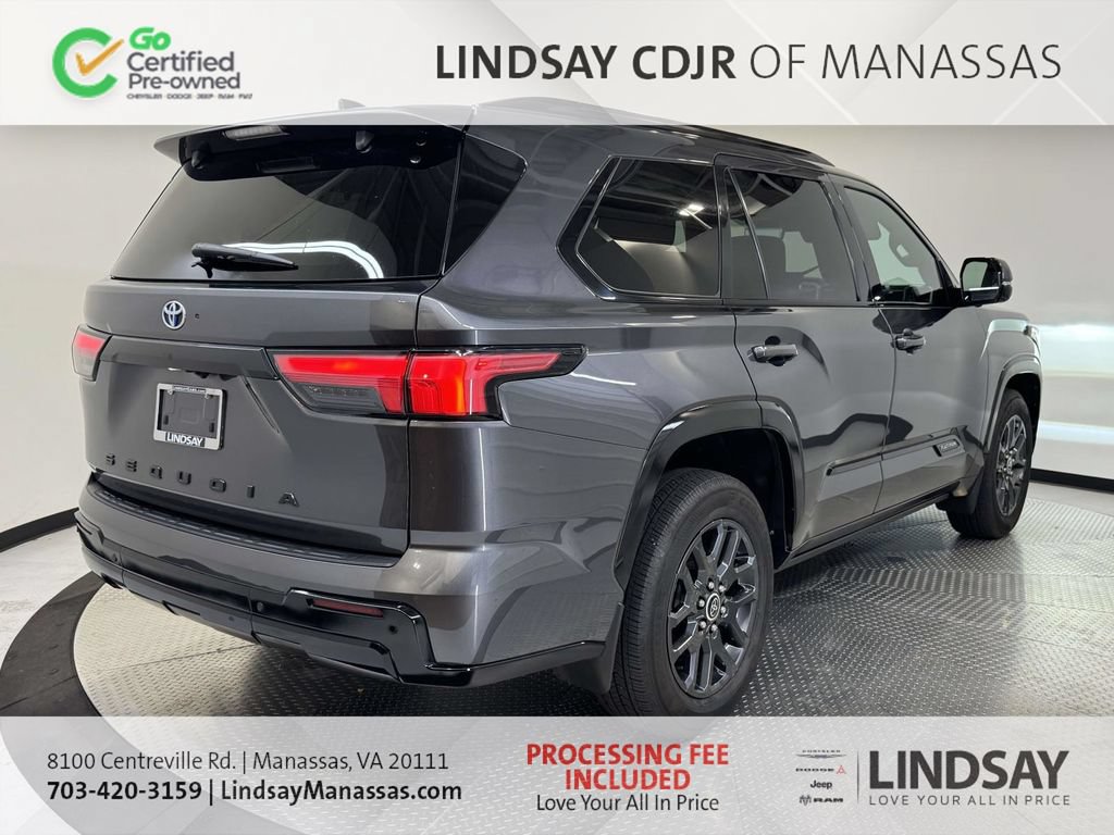 Used 2023 Toyota Sequoia Platinum AWD/4WD image 8