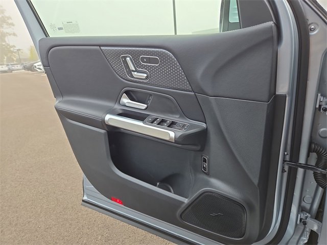 New 2026 Mercedes-Benz GLB 250 4MATIC image 21