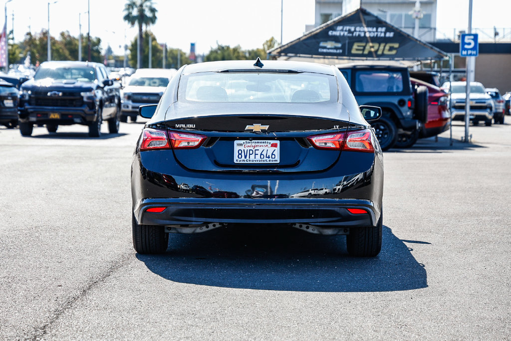 Used 2020 Chevrolet Malibu LT FWD image 3