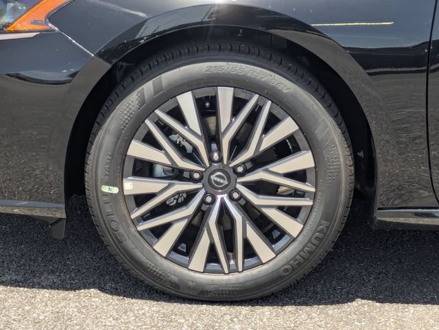 New 2026 Nissan Altima 2.5 SV FWD image 11