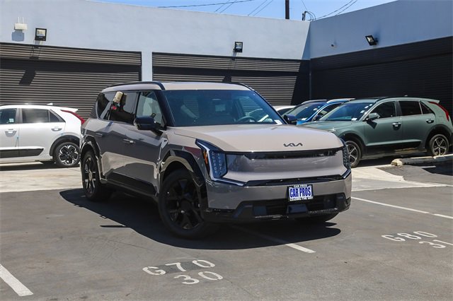 New 2026 Kia EV9 Land image 2