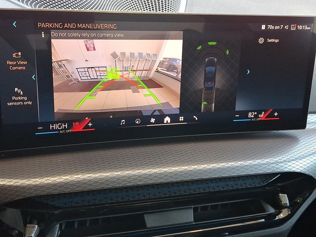 Certified 2025 BMW 330i xDrive Sedan w/ Convenience Package image 20