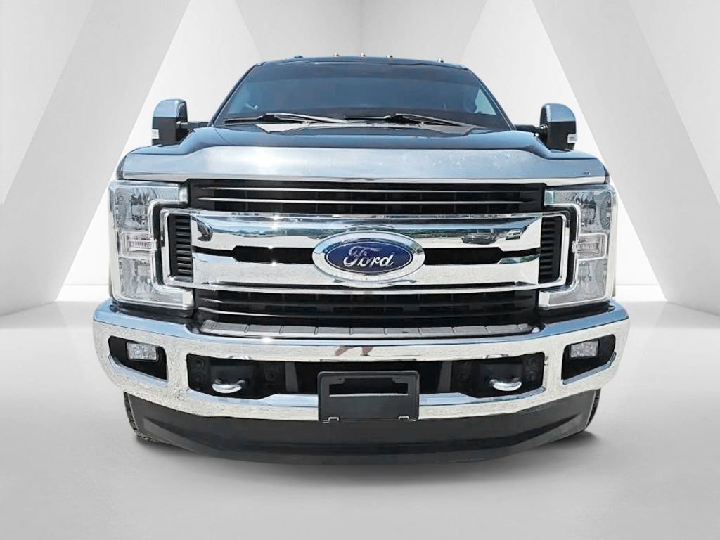 Used 2019 Ford F250 XLT w/ XLT Premium Package AWD/4WD image 2