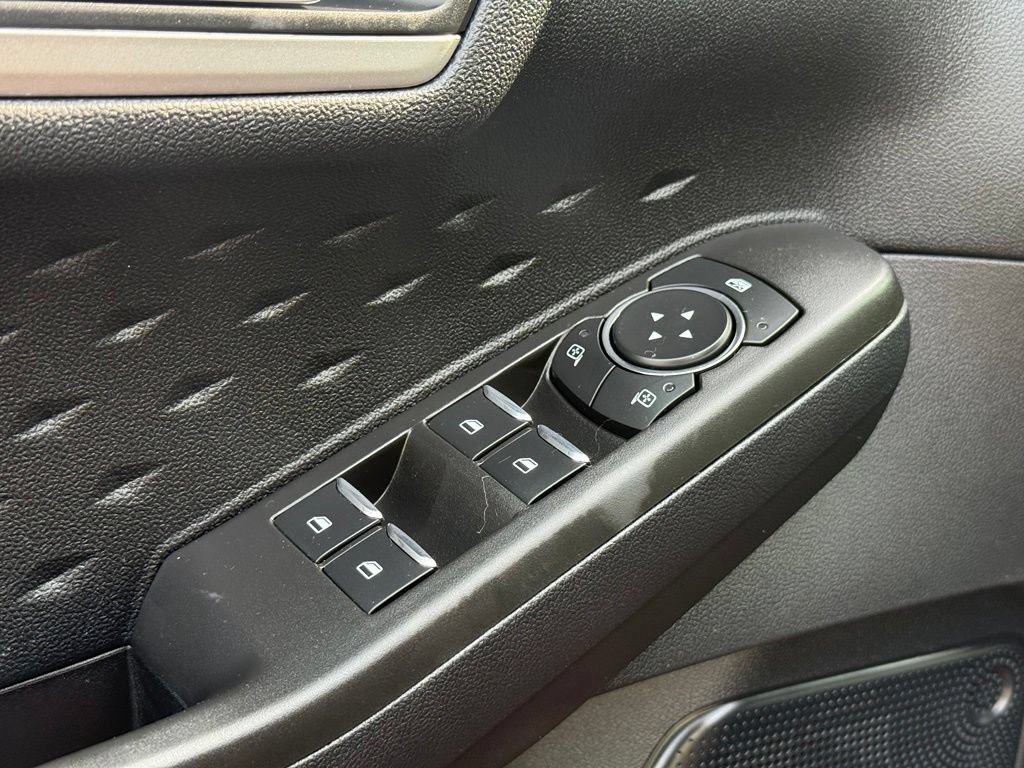 Used 2020 Ford Escape SEL AWD/4WD image 16