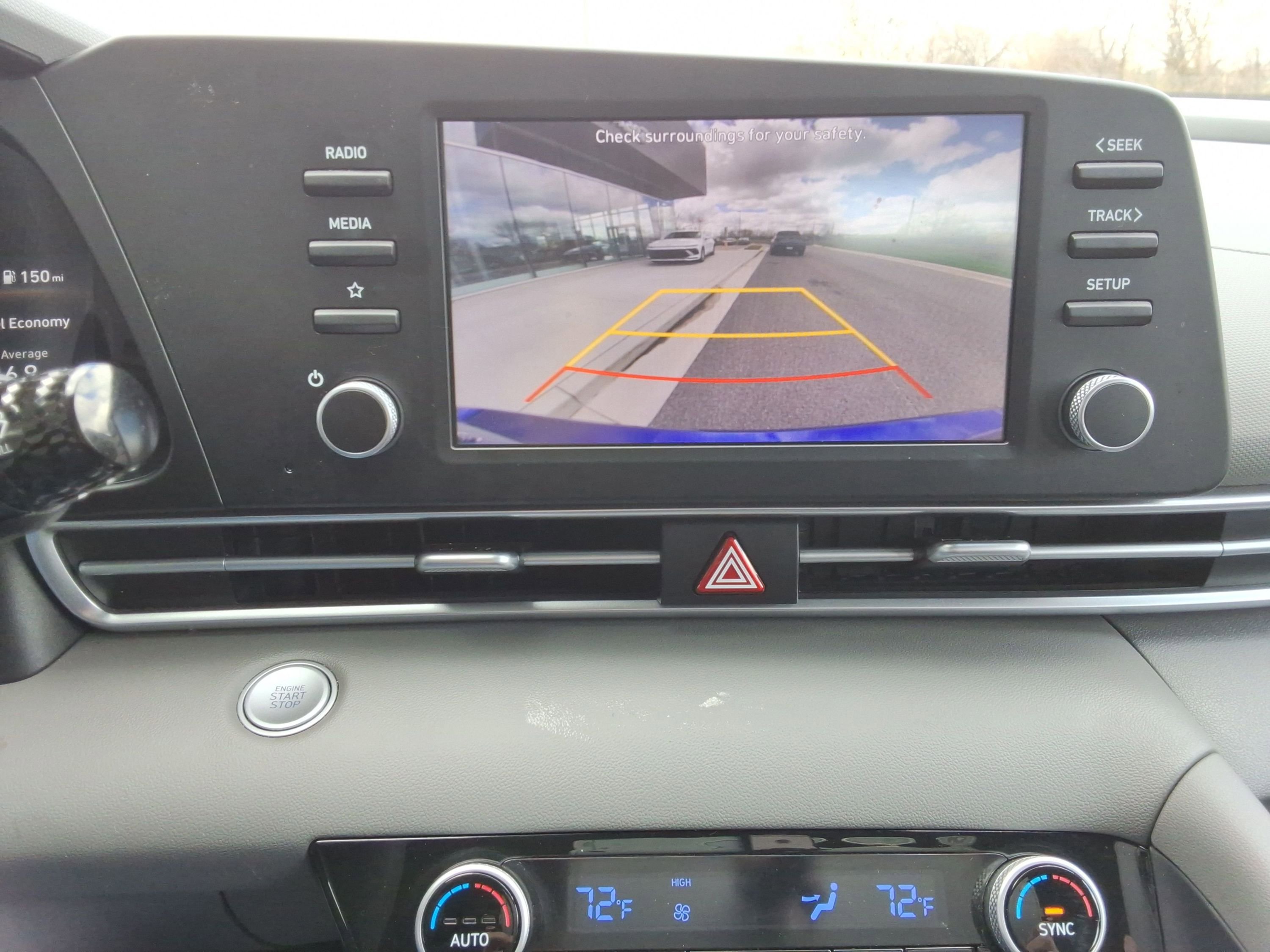 Used 2023 Hyundai Elantra SEL image 16