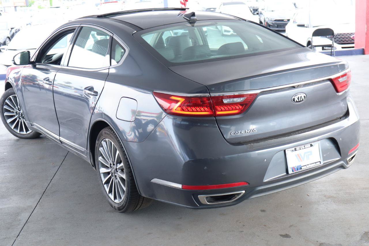 Used 2017 Kia Cadenza Technology FWD image 7
