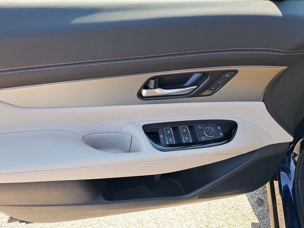 New 2025 Nissan Murano SL w/ Cargo Package image 11