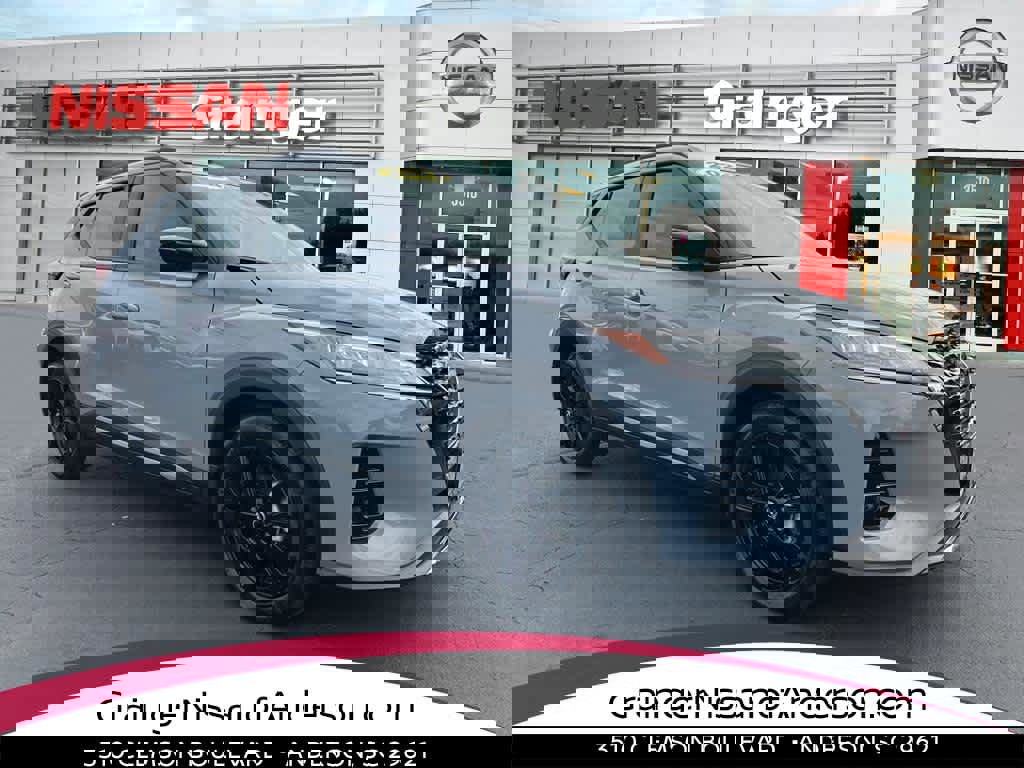 Used 2024 Nissan Kicks SR image 1