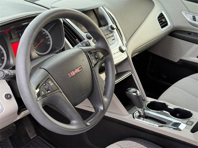 Used 2017 GMC Terrain SLE image 19