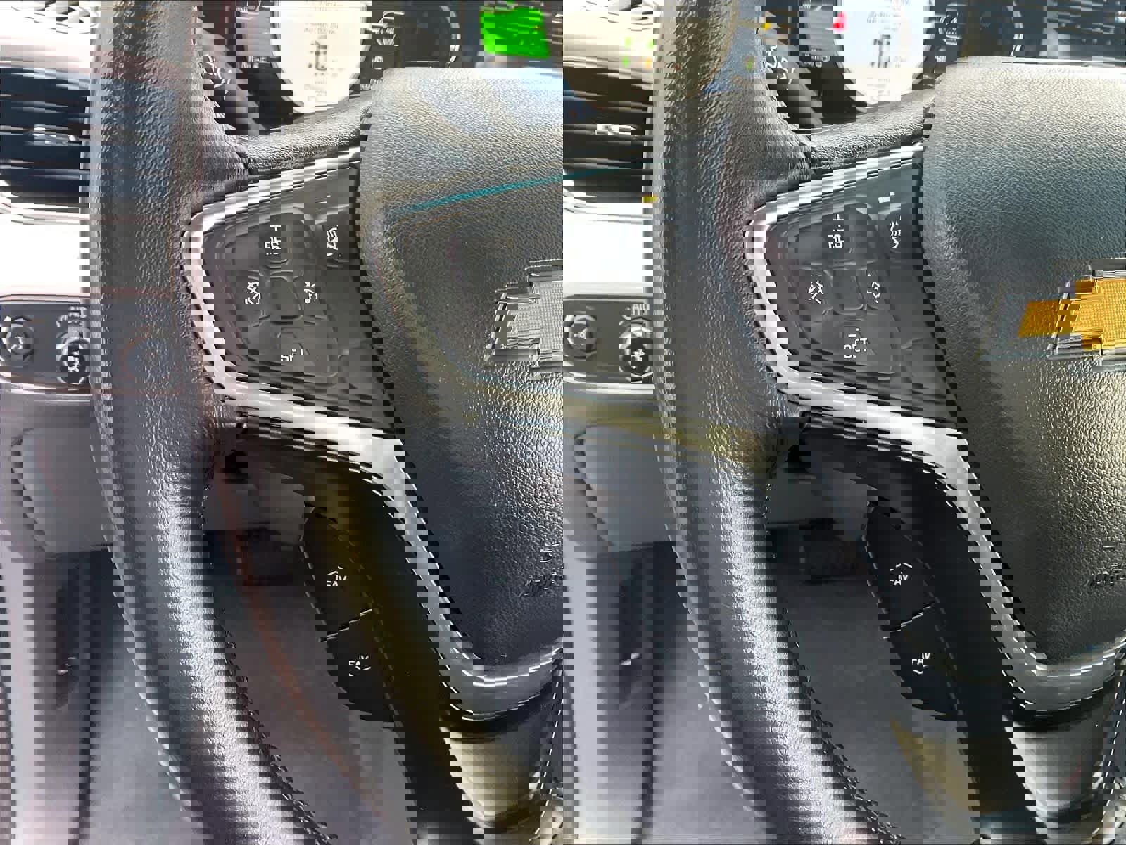 Used 2019 Chevrolet Bolt LT image 23